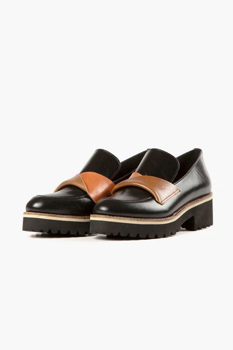 ALL BLACK Flatsash Lugg Loafer