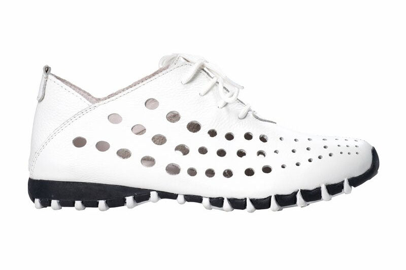 Litfoot Lace Up Sneaker